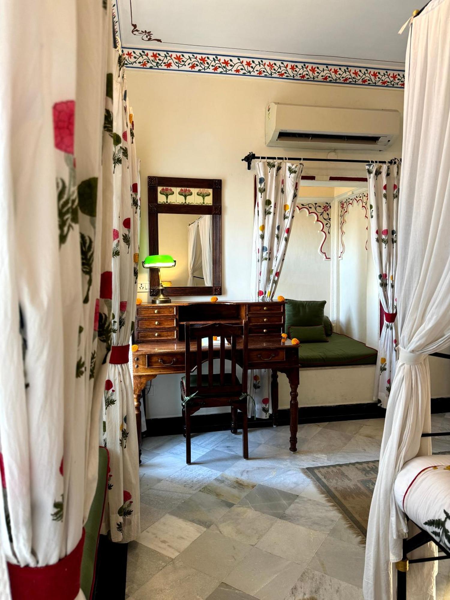 Hotel Udai Kothi Udaipur Exterior foto
