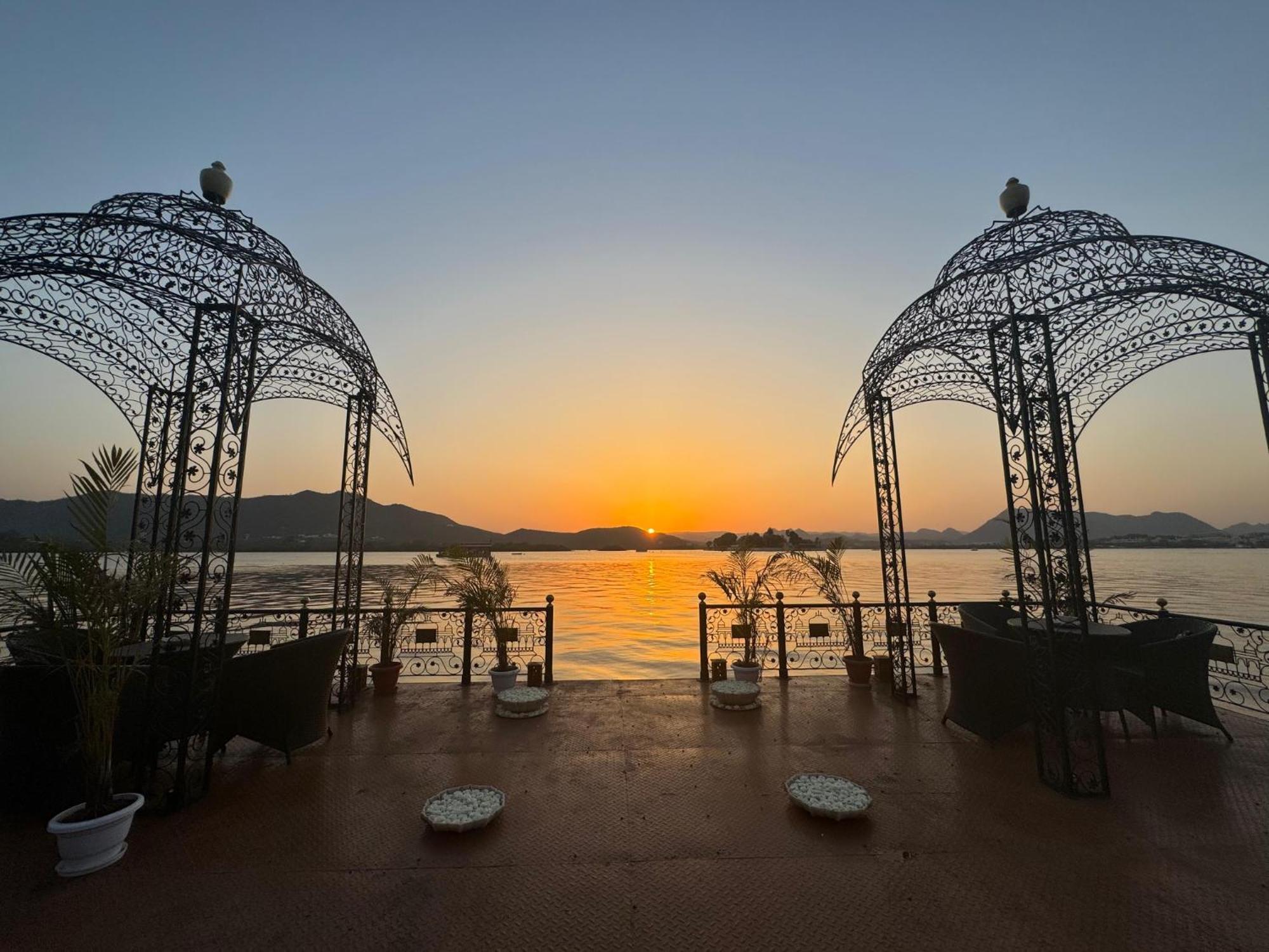 Hotel Udai Kothi Udaipur Exterior foto